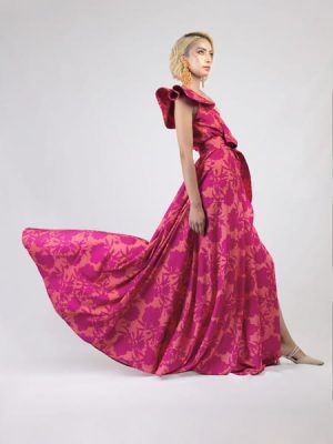 Vestido Victoria Vestido elegante con estampado floral vibrante y silueta femenina que resalta la figura. Ideal para destacar con estilo y sofisticación.